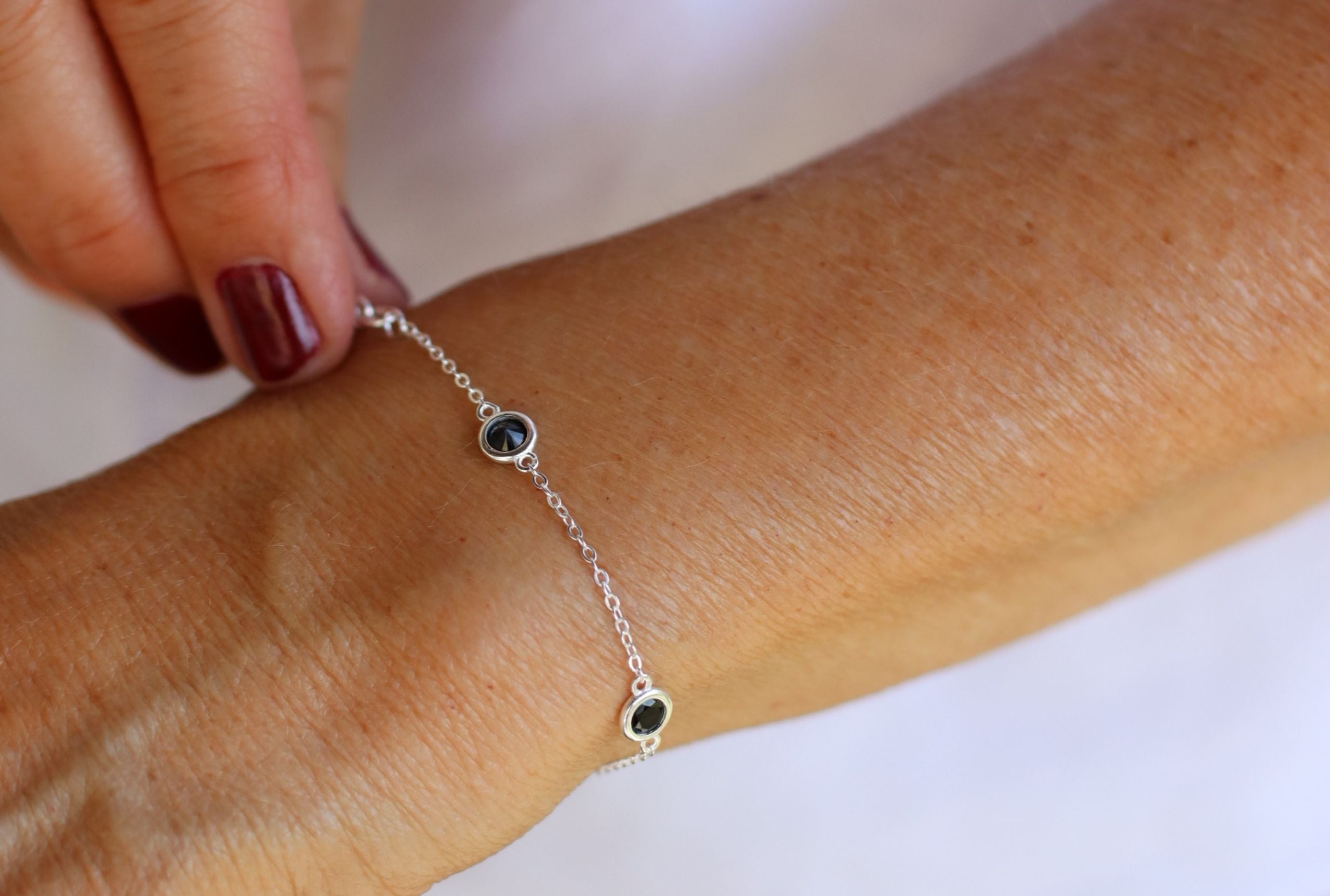 Feines Forzatina-Armband mit schwarzen Zirkonia-Steinen