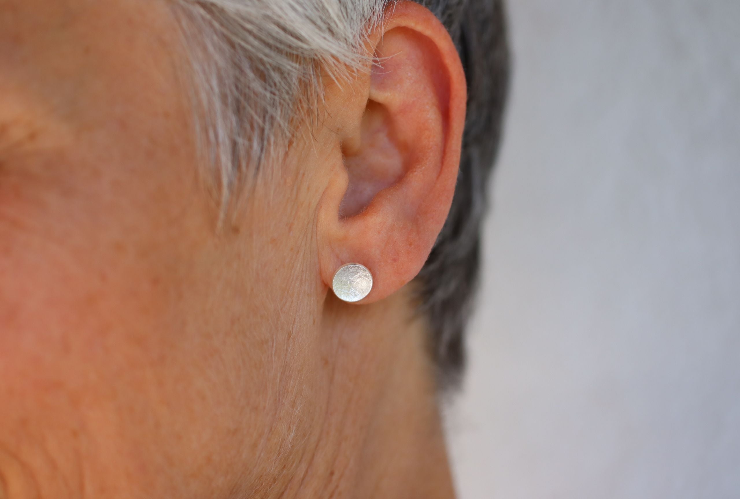 Ohrstecker "Kleine Schale"