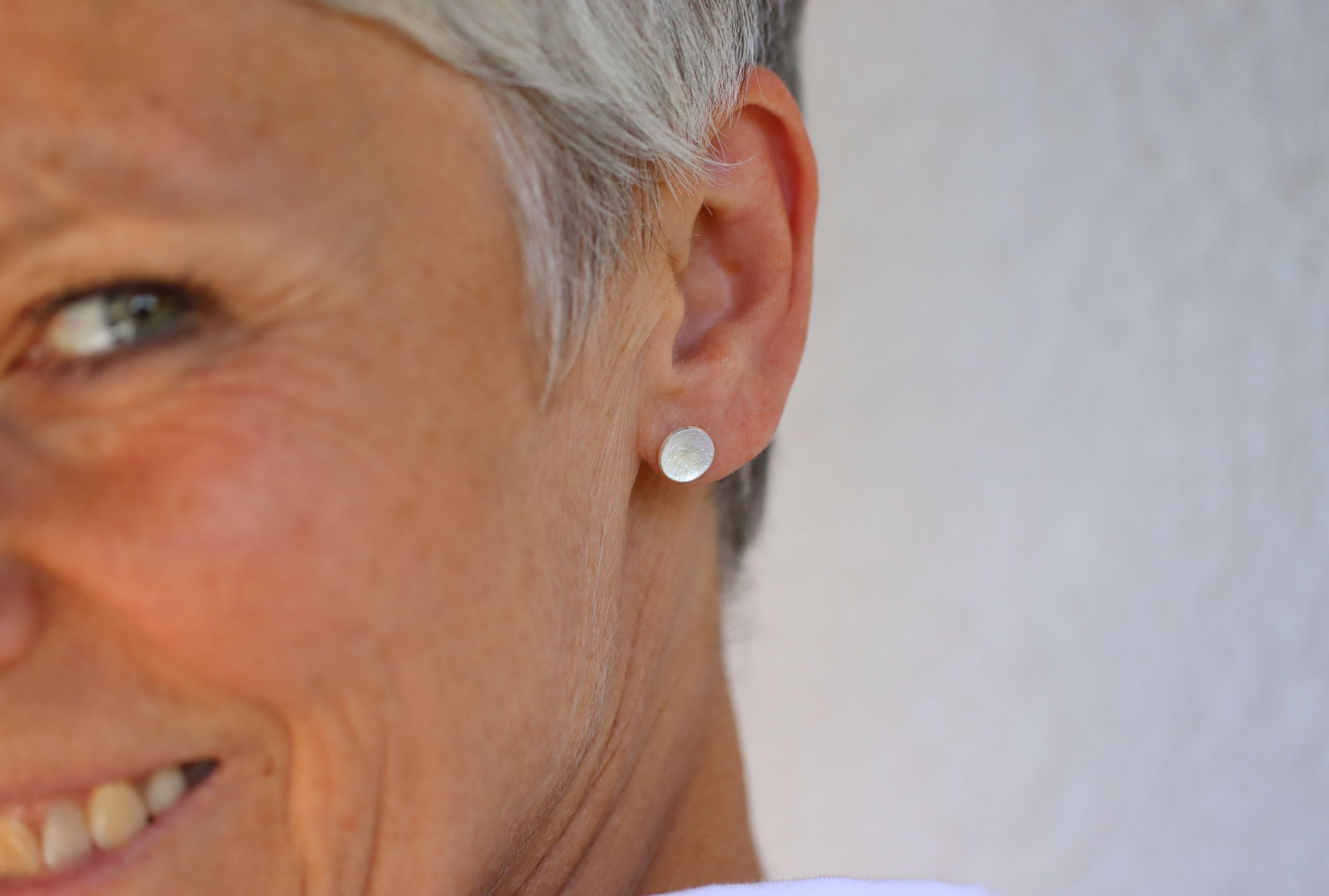 Ohrstecker "Kleine Schale"