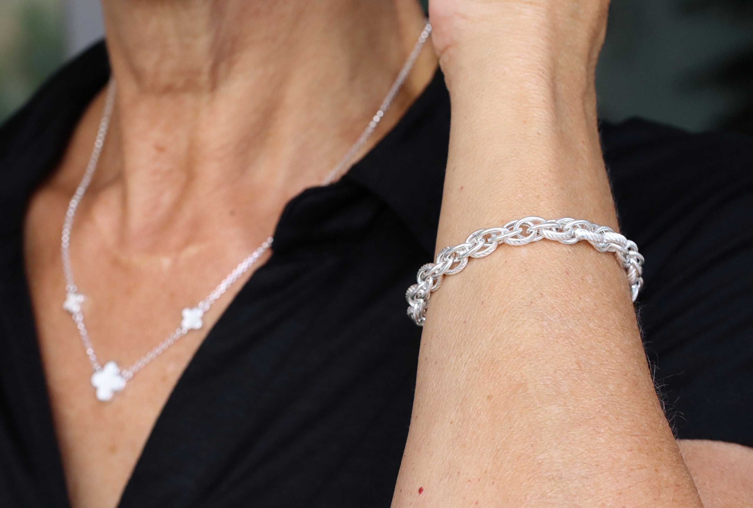 Elegantes Armband mit doppeltem Rundanker-Geflecht