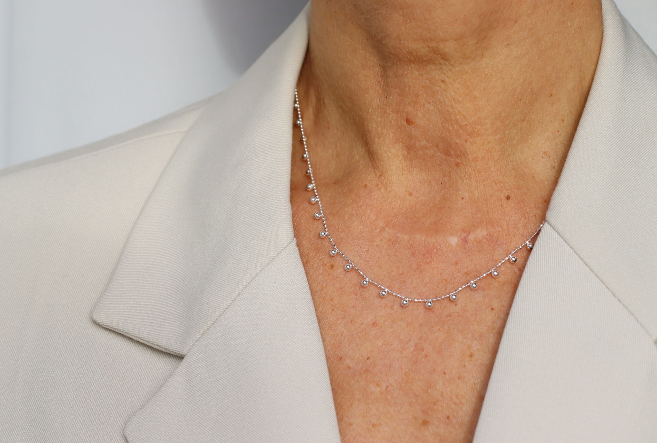 Diamantierte Kugelkette "Dots"