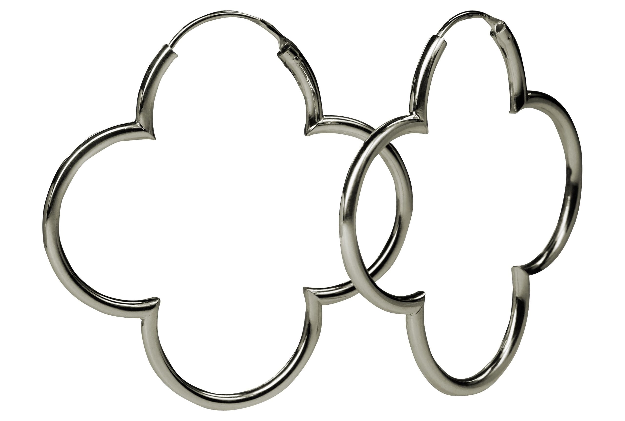 Creolen in Silber in Kleeblatt Form.