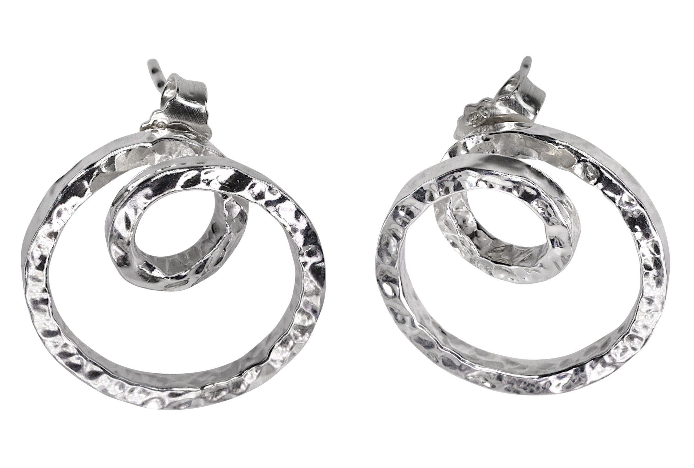 Glänzende Schmiedeohrstecker "Loop"