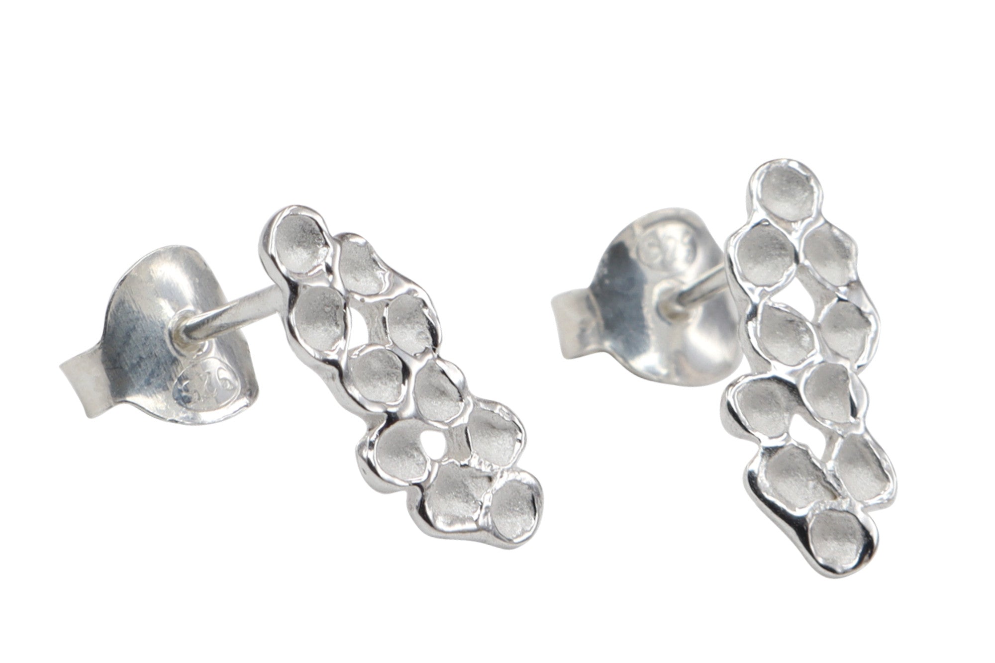 Fein-strukturierte Waben-Ohrstecker