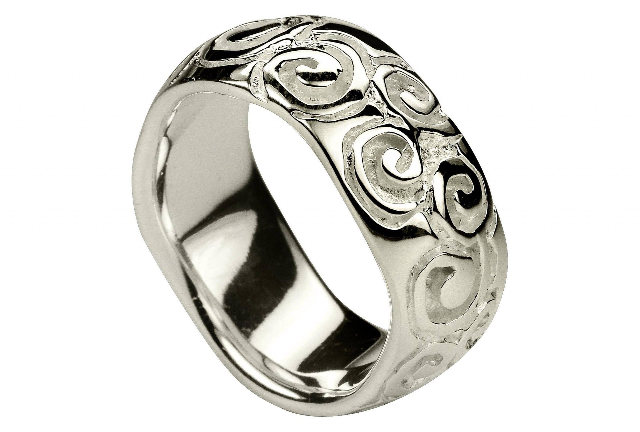 Bandring aus Silber für Damen mit einem durchlaufenden Ornamentband an der Oberfläche.