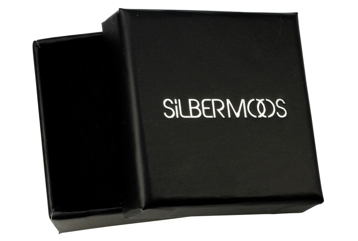 Schwarze SILBERMOOS-Schmuckschachtel für Ohrstecker.