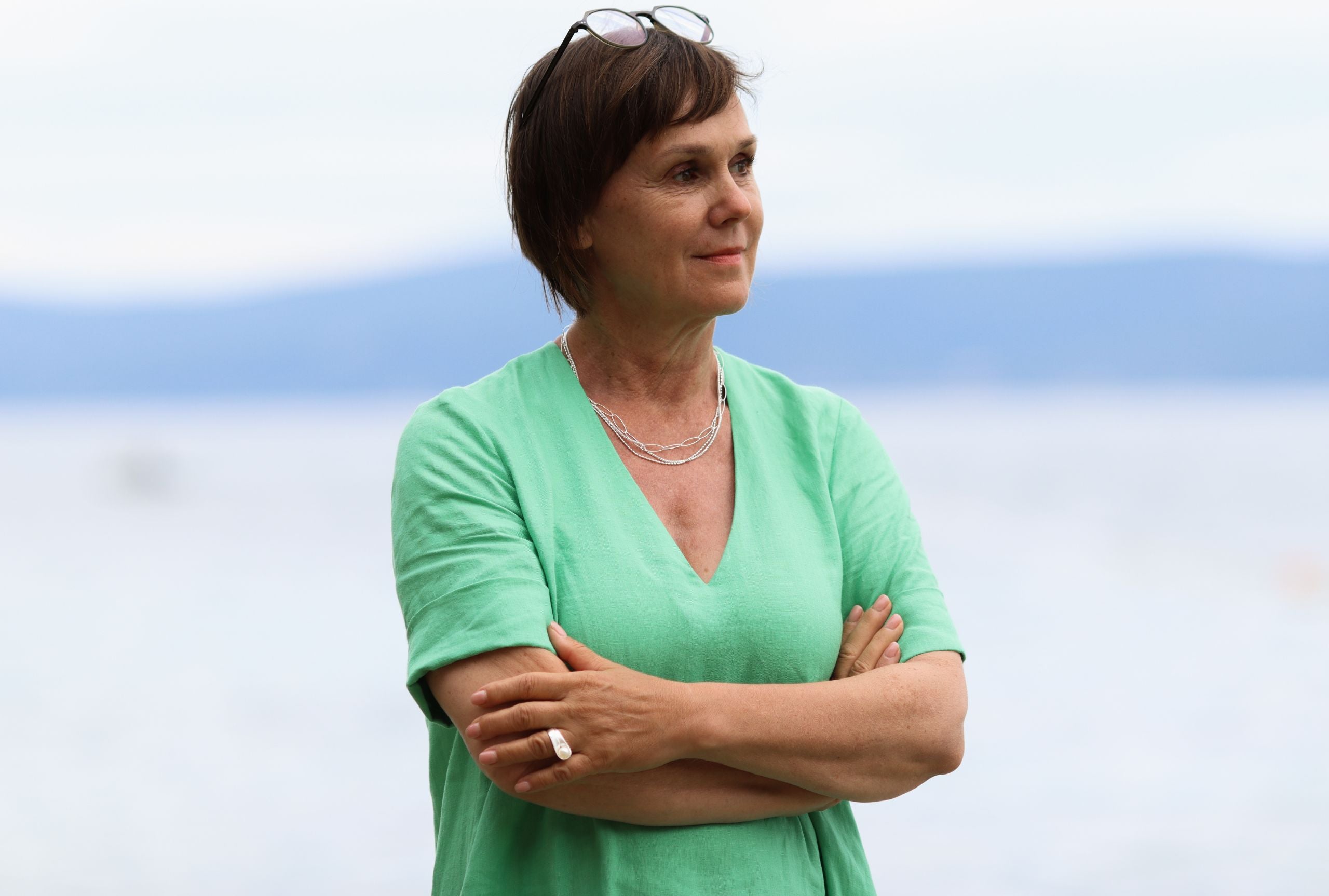 Elegant-geschwungener Perlenring