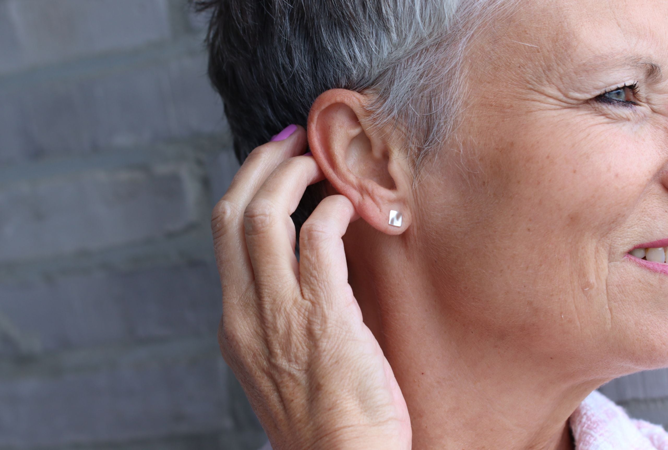 Ohrstecker "Kleines Gewelltes Quadrat"