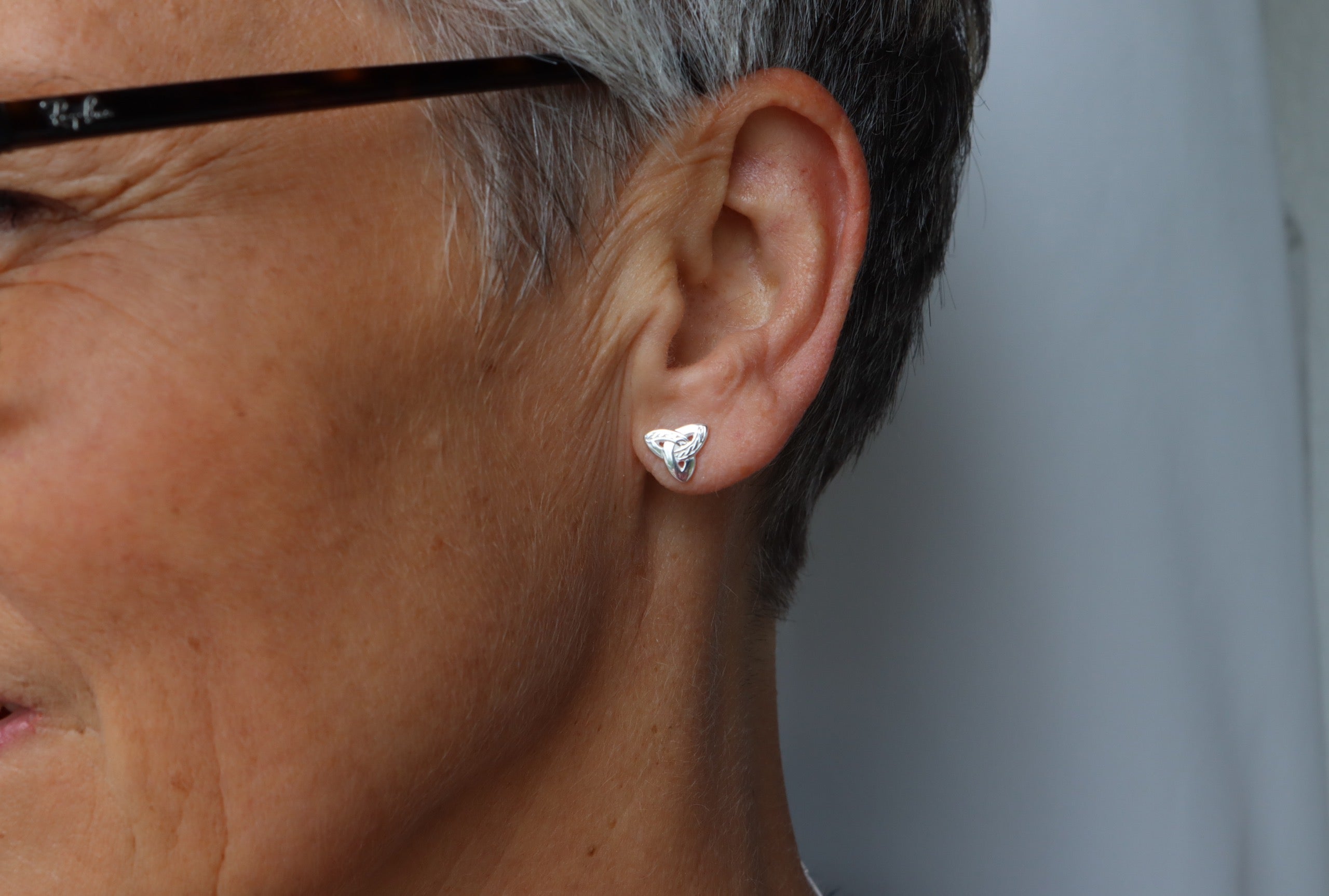 Keltische Ohrstecker "Dreiecksknoten"