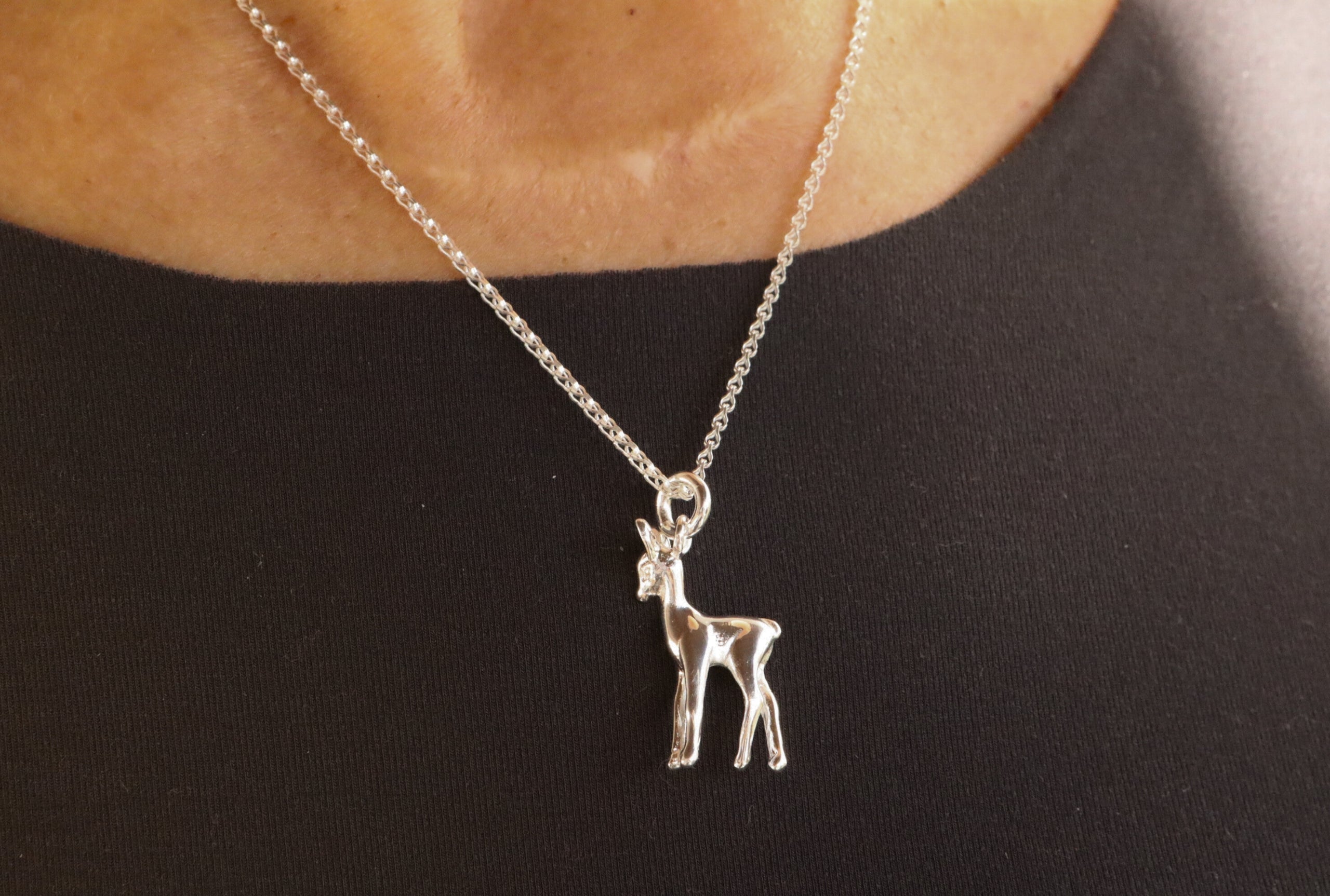 Süßer Rehkitz-Anhänger