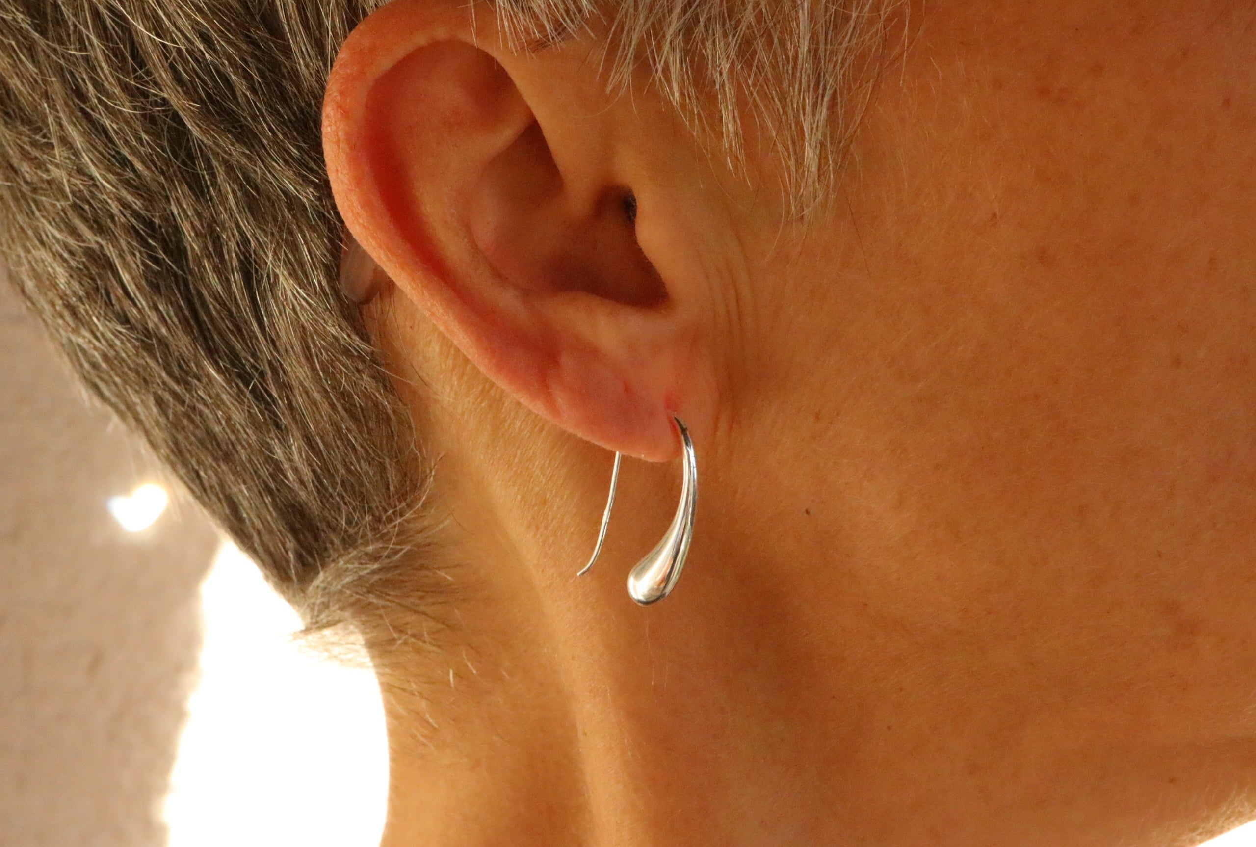 Elegante Ohrhänger "Tropfen"