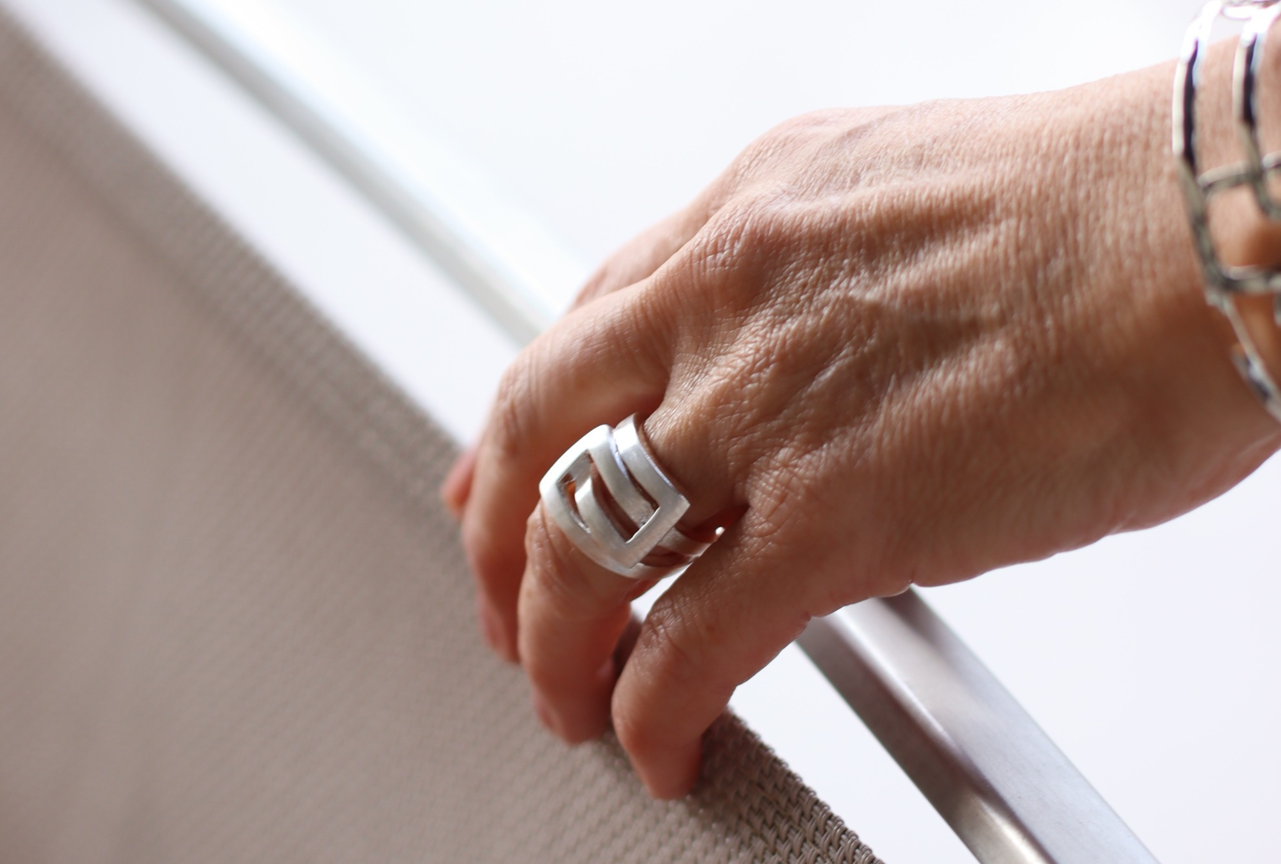Ring "Ineinander umschlungen"