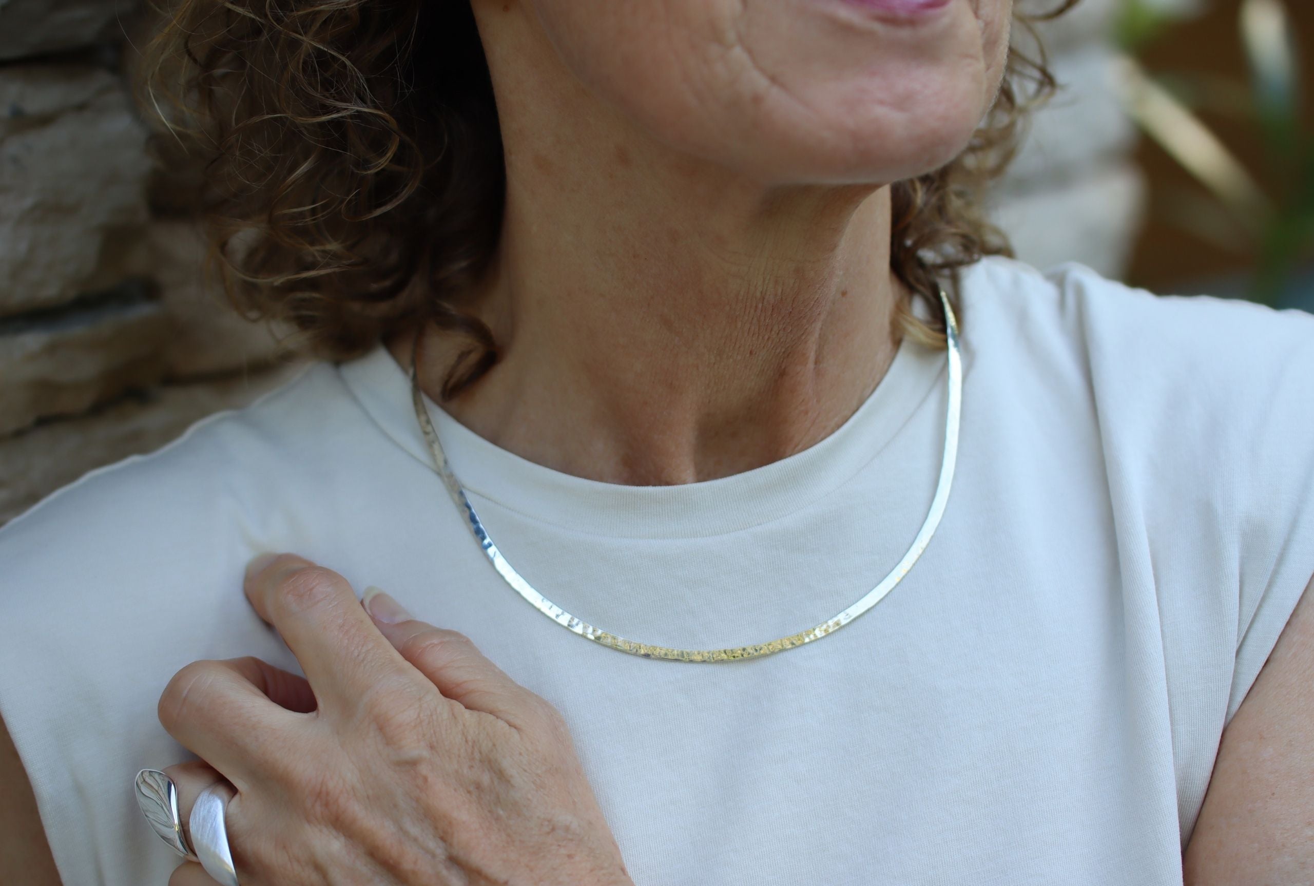 Klassischer Halsreif "Hammerschlag"