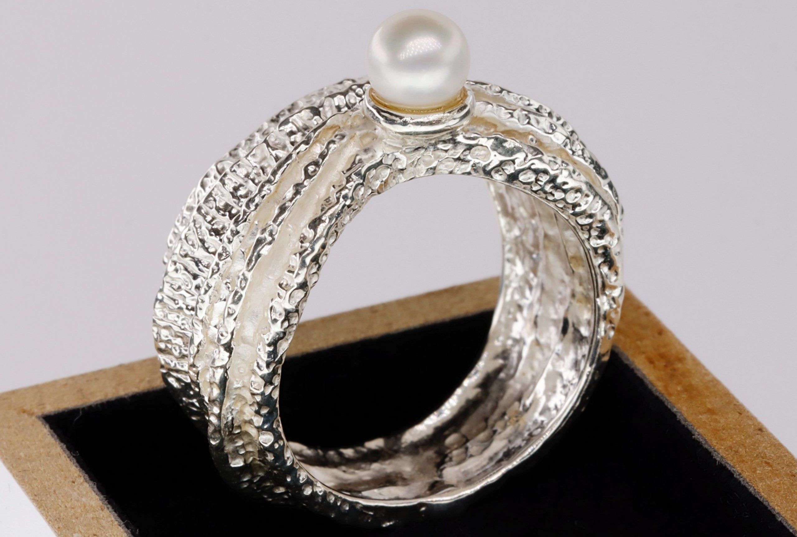Silberring mit kleiner Perle - Gr. 58