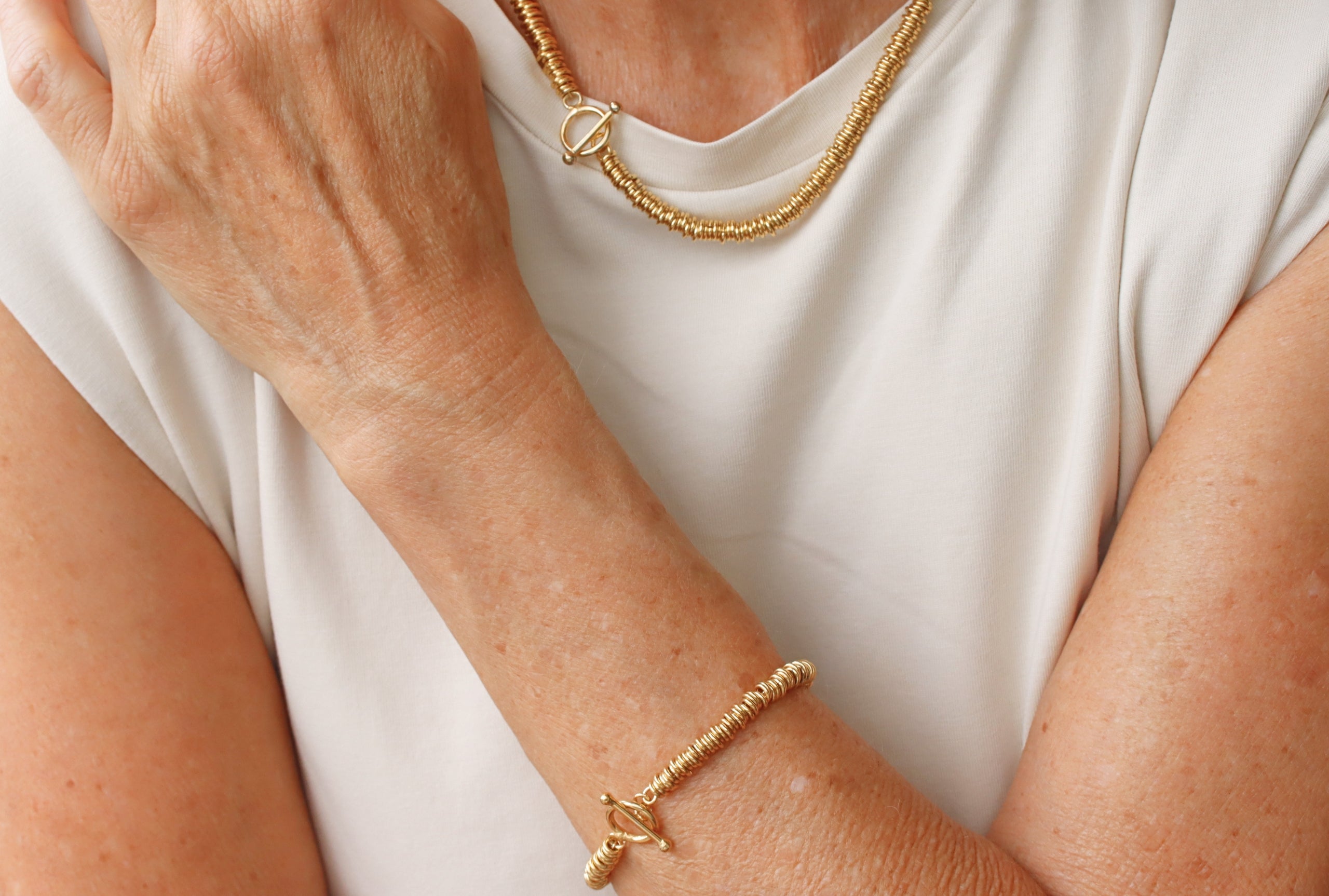 Vergoldetes Armband mit vielen kleinen Ringen - 20 cm
