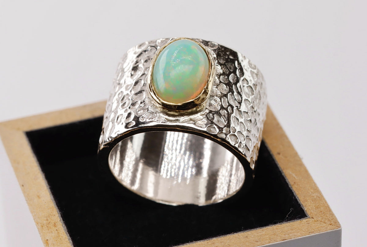 Opal-Ring mit Goldfassung - Stein grün-blau - Gr. 54