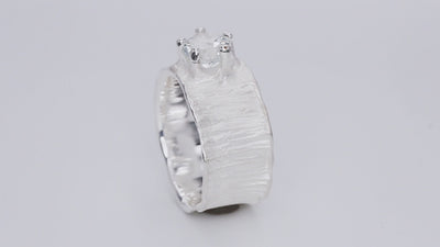 Eleganter Weißtopas Ring Produktvideo