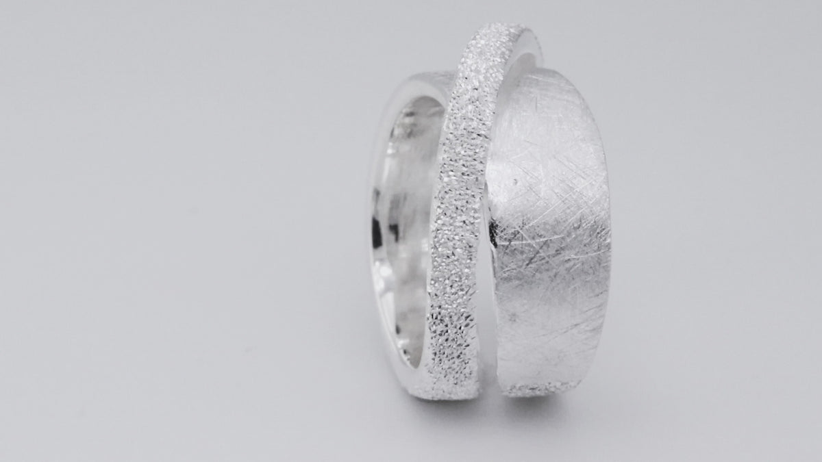 Criss-Cross-Ring Produktvideo