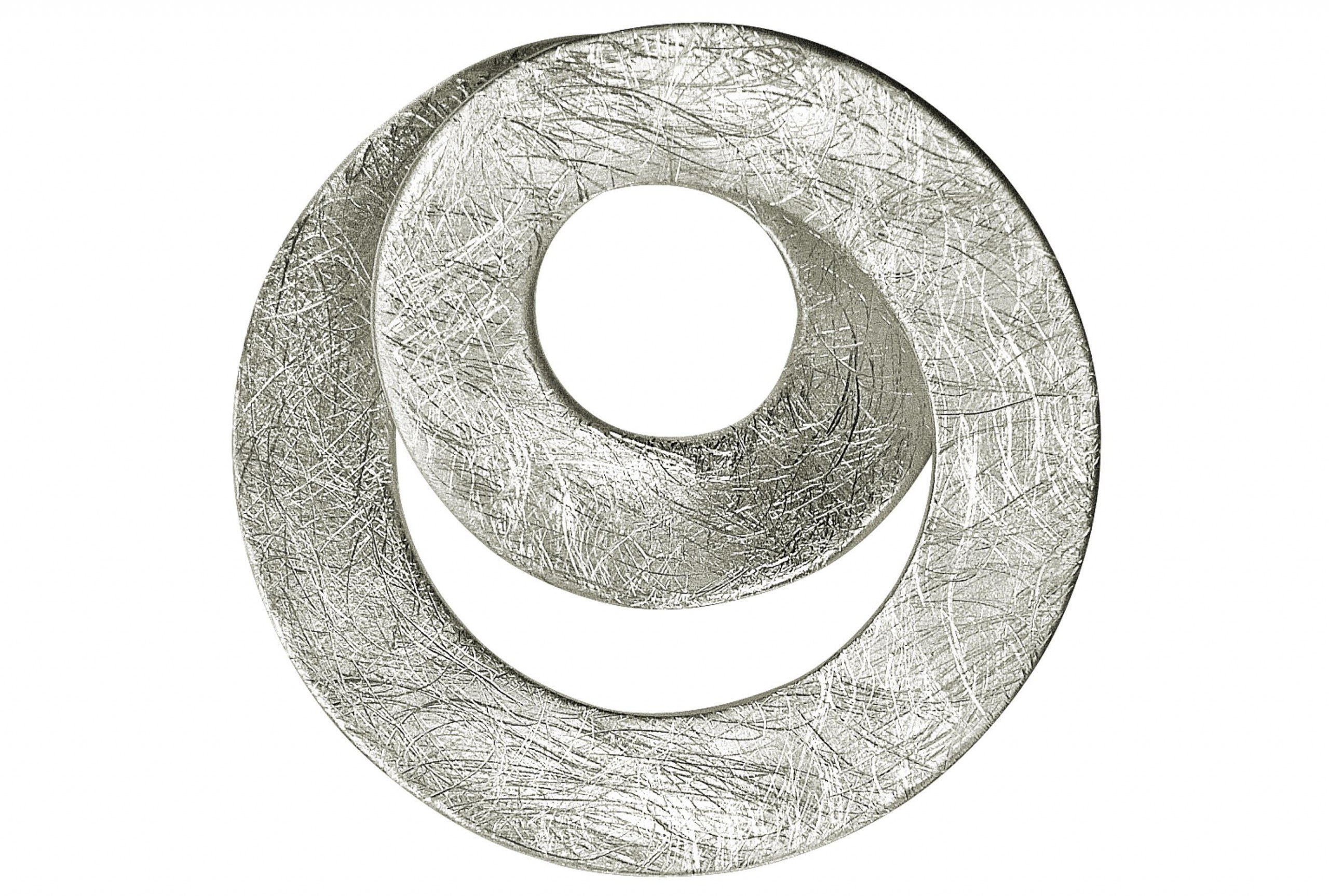Silberner Kettenanhänger in Loopdesign mit gebürsteter Oberfläche.