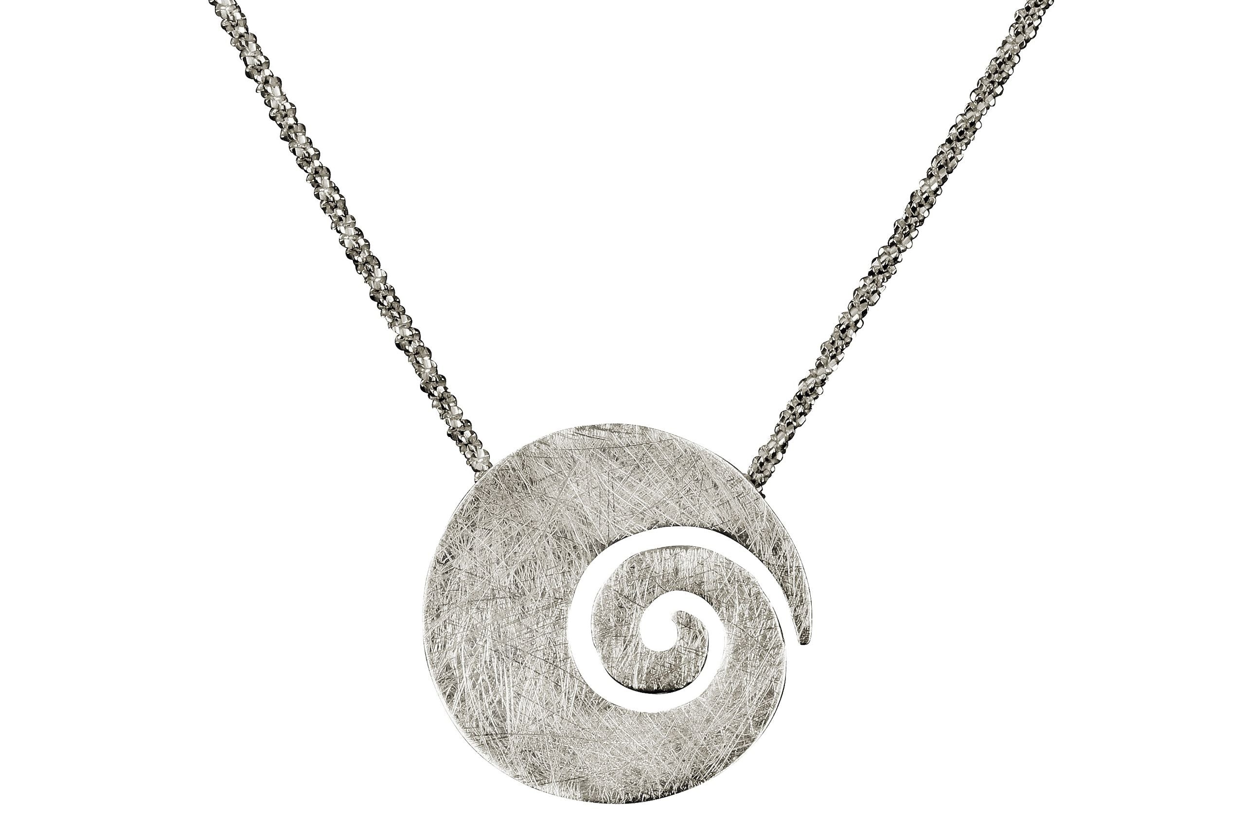 Ein großer Spiralanhänger für Damen aus Silber mit einer Criss-Cross-Kette.